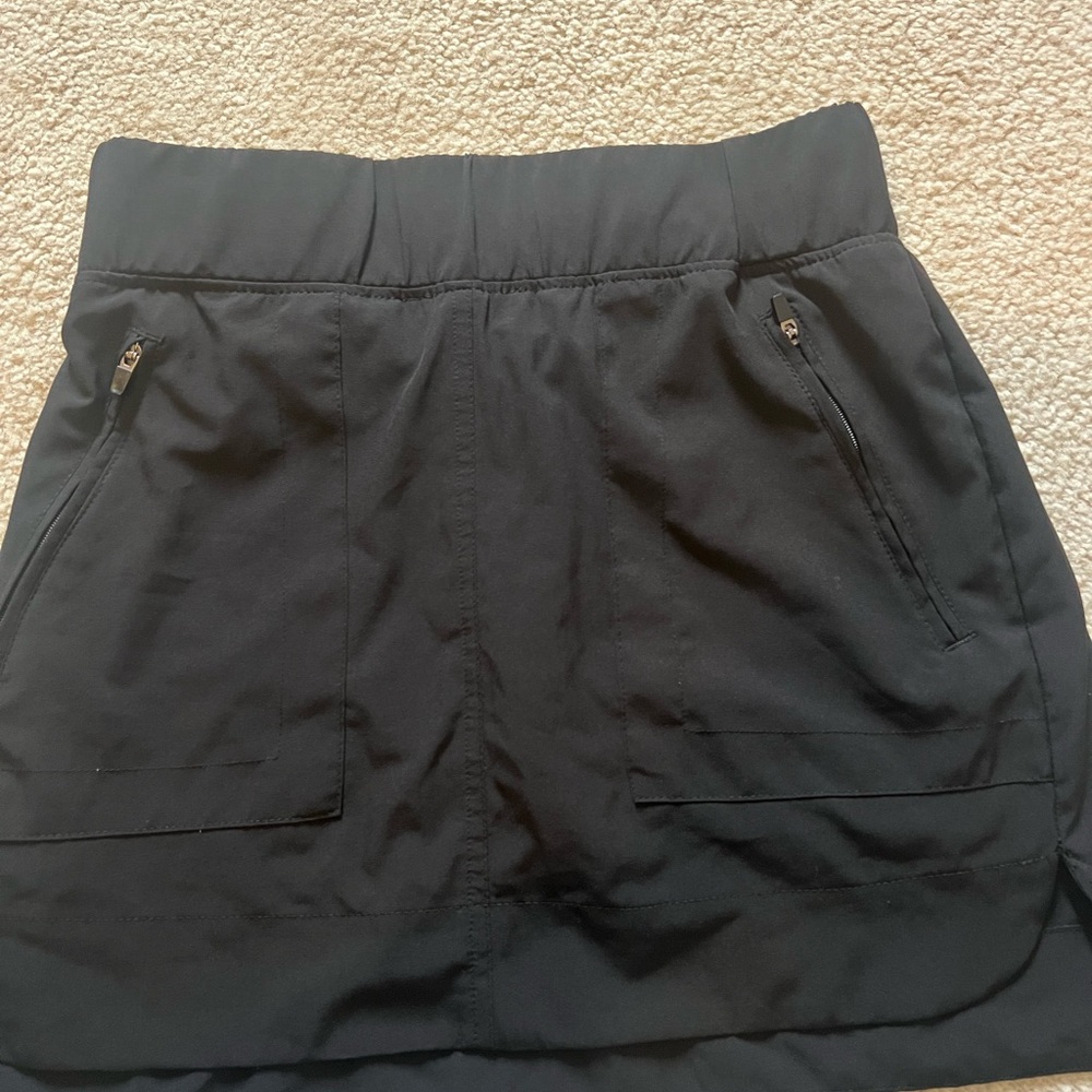 Kyodan Black Women's Skorts with Zippered Pockets